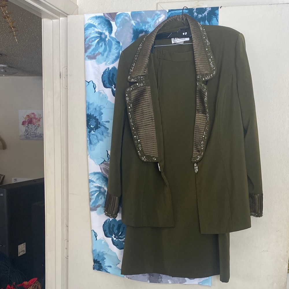 26 International Olive Green Blazer and Dress Set with Embellished Collar